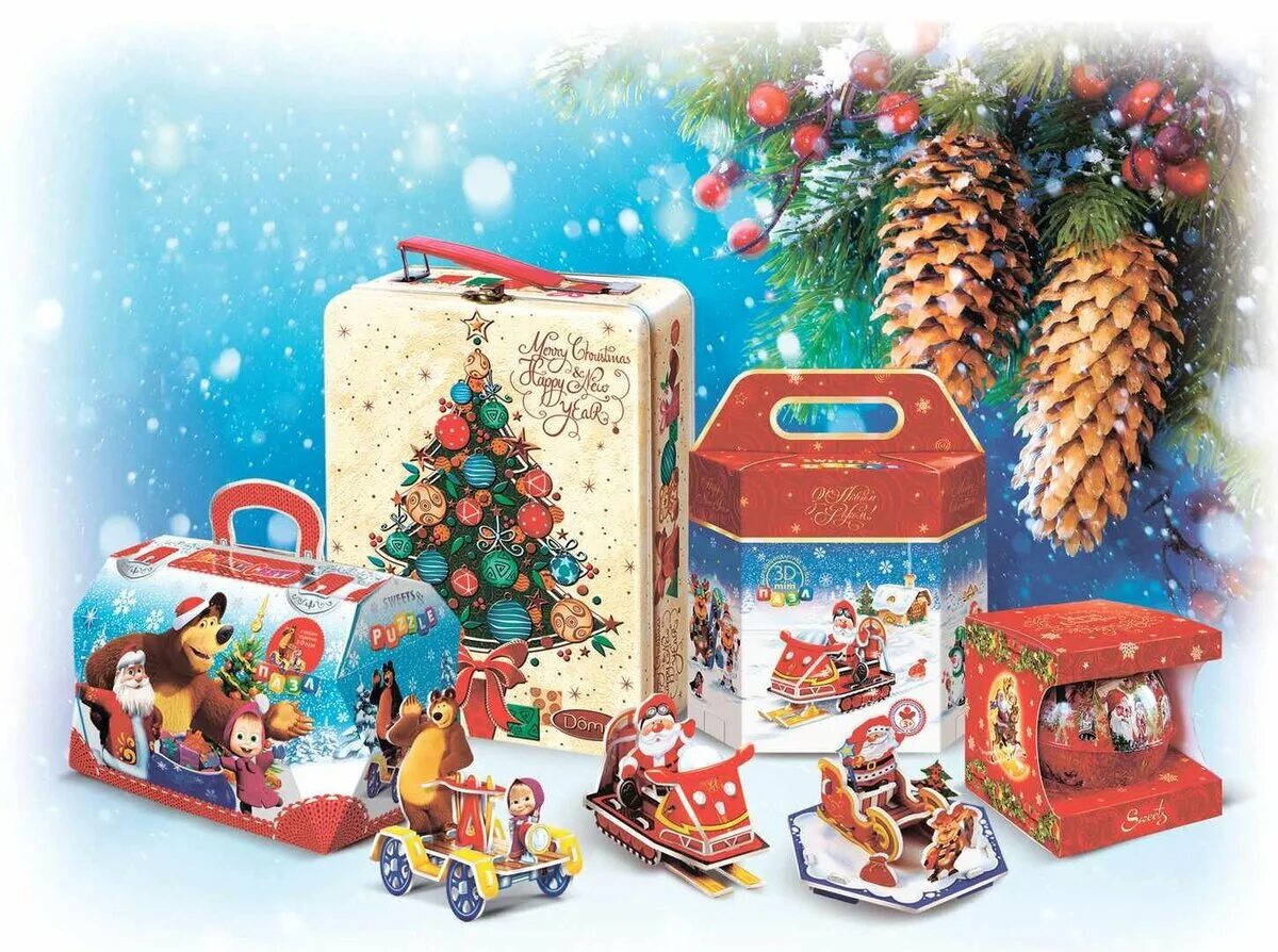 Киндер подарки на новый год. Новогодний подарок киндер. Сладкий подарок для девочки. Сладкие подарочные коробки. Сладкая корзинка.