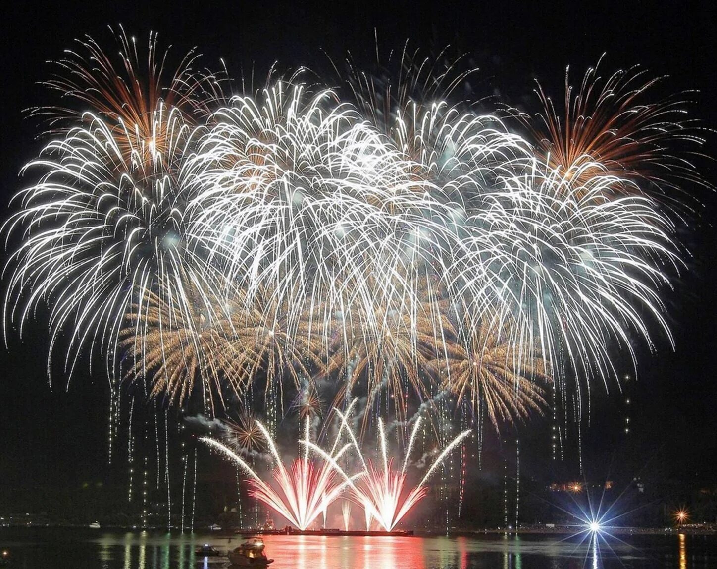 Николай, с днем рожлени. С днём рождения николай. Поздравления с днём рождения гоше. Поздравления с днём рождения николаю. С днём рождения николай открытки.