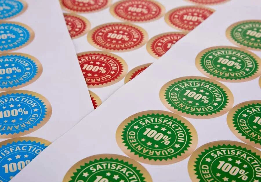 Наклейки для печати. Печать виниловых наклеек. Prints sticker sticker. Сольвентная печать наклеек. Custom stickers.