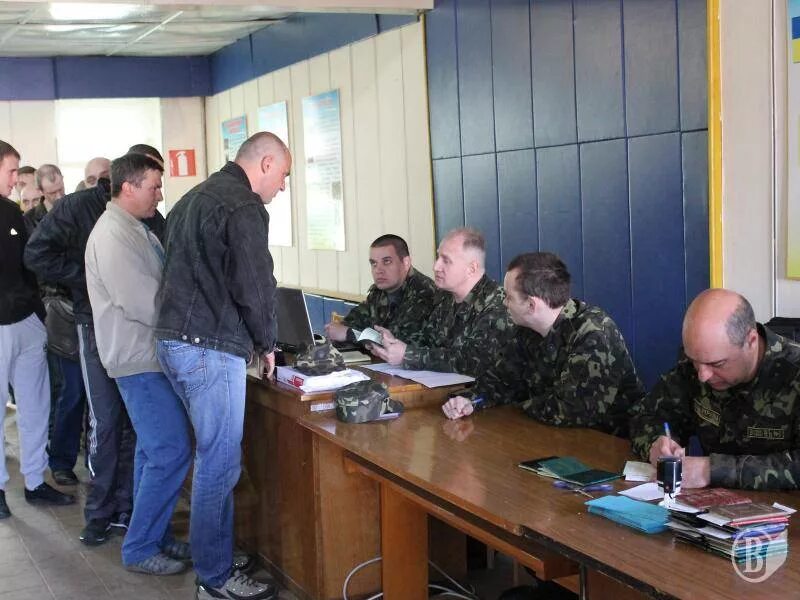 военкомат украины. военкомат призыв на украину. министерство обороны украины сотрудники. призыв в всу. военкомат украина.