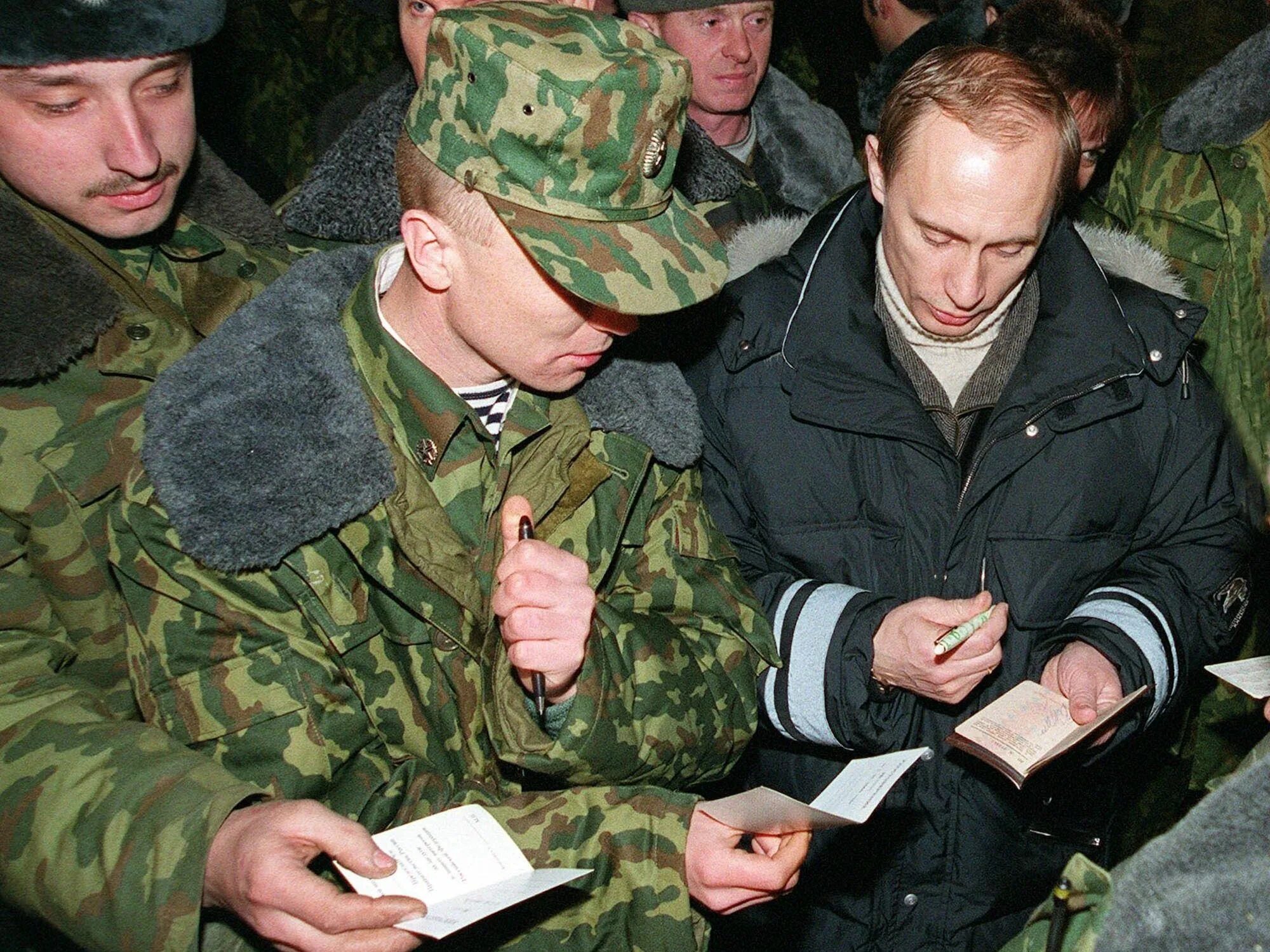 Бои в аргунском треугольнике январь 2000. Бои в аргунском треугольнике. Первое января 2000. Первое января 2000. Омон в чечне 1995.