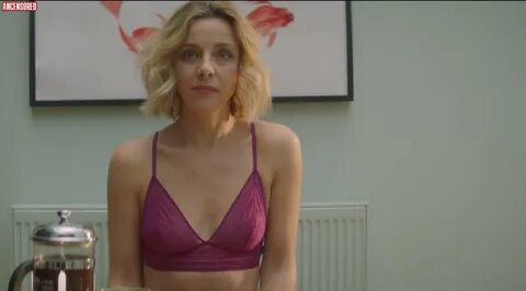 Sophia Di Martino nude pics.