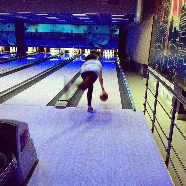 Боулинг березники миллениум. Боулинг=г. Боулинг капитолий университет. Боулинг в березниках. Боулинг в березниках.