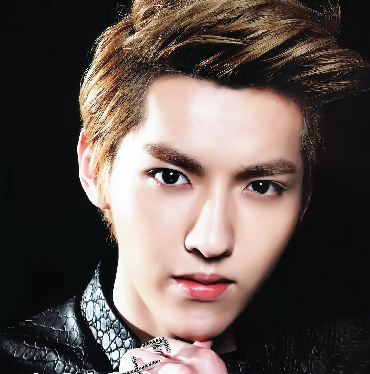 Kris. Kris Wu EXO.