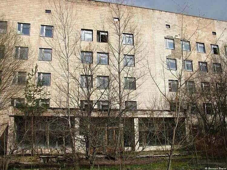 Медсанчасть припять. Чаэс припять больница. Медсанчасть 126 припять. Медсанчасть припять. Медсанчасть припять.