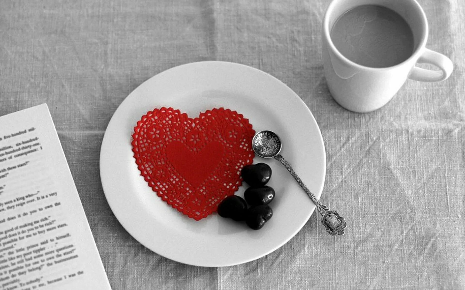 Хорошего дня мужу картинки. Доброе утро сердечки. Кофе с сердечком. С добрым утром любимой девушке. Доброе утро романтика.