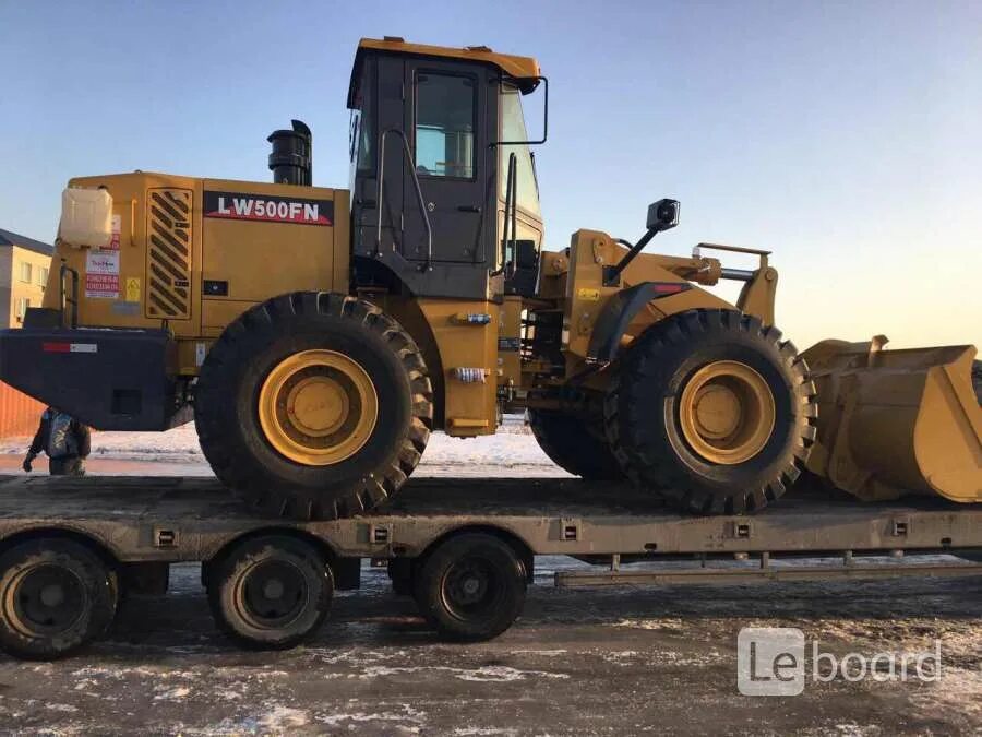 Xcmg lw500. Фронтальный погрузчик lw 500. Xcmg lw500fn. Lw500fn. Xcmg lw500fn.