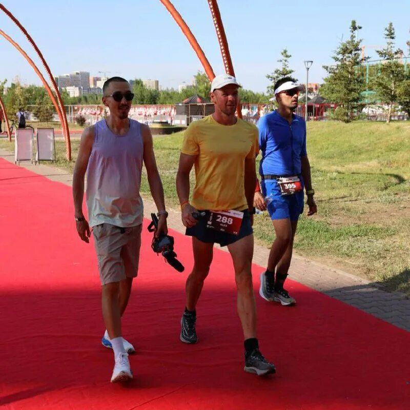 Коламбия пикчерз слова. На дорожке ковровой при полном параде соберутся. Фестиваль собак франция. На дорожке ковровой при полном параде соберутся. Собчак каннский кинофестиваль.