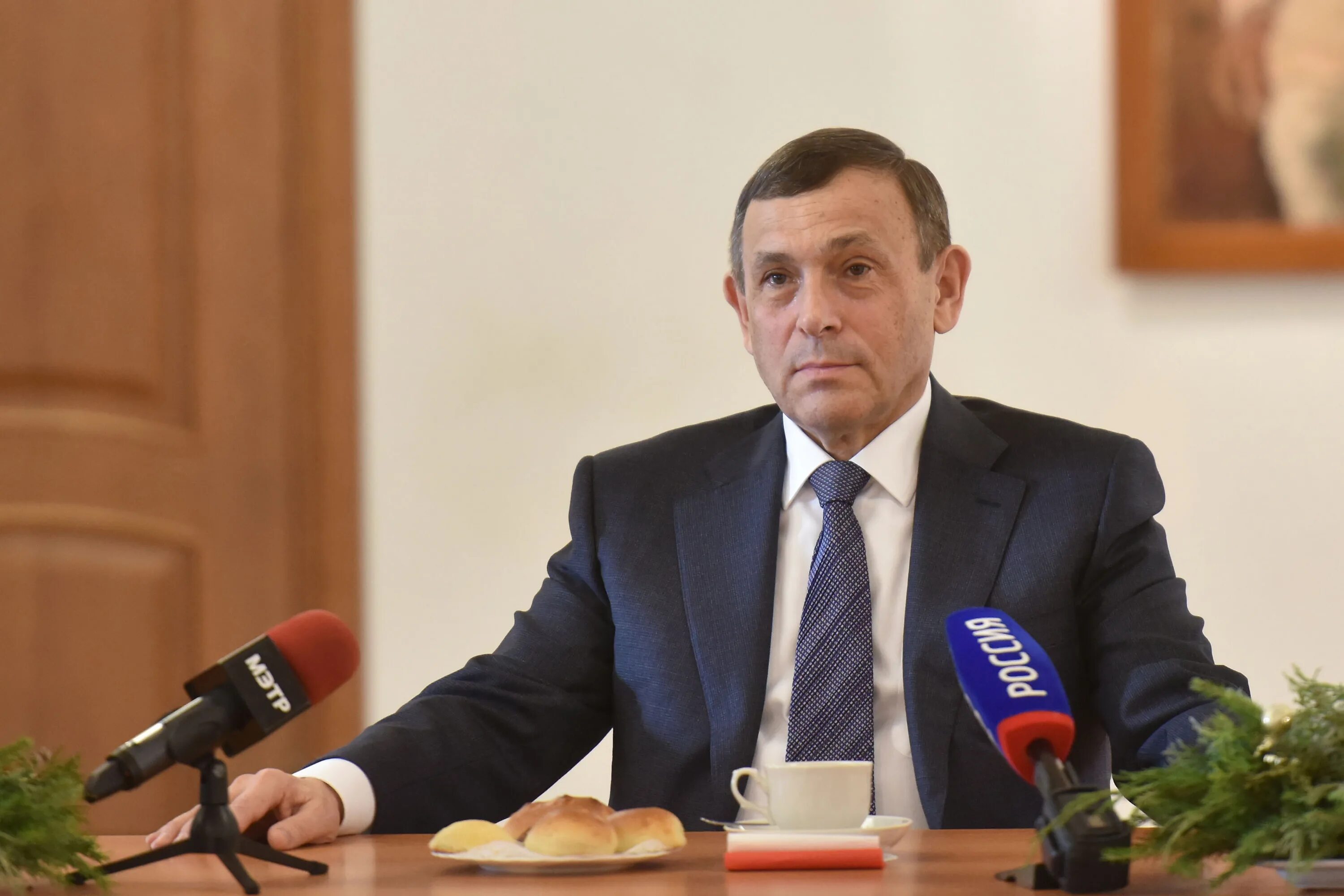 Глава республики марий эл сайт. Глава марий эл. евстифеев марий эл. глава республики марий эл евстифеев фото.