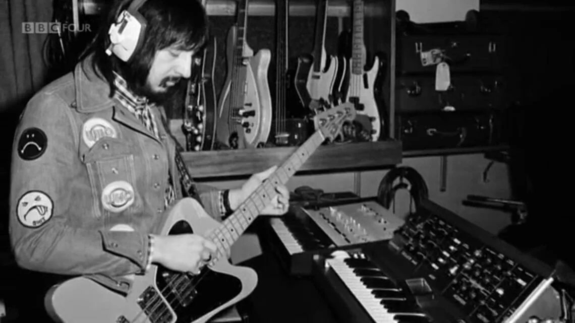 According to the text edward entwistle. John entwistle. джон энтвистл молодой. джон энтвистл в молодости. рок-опера томми the who.
