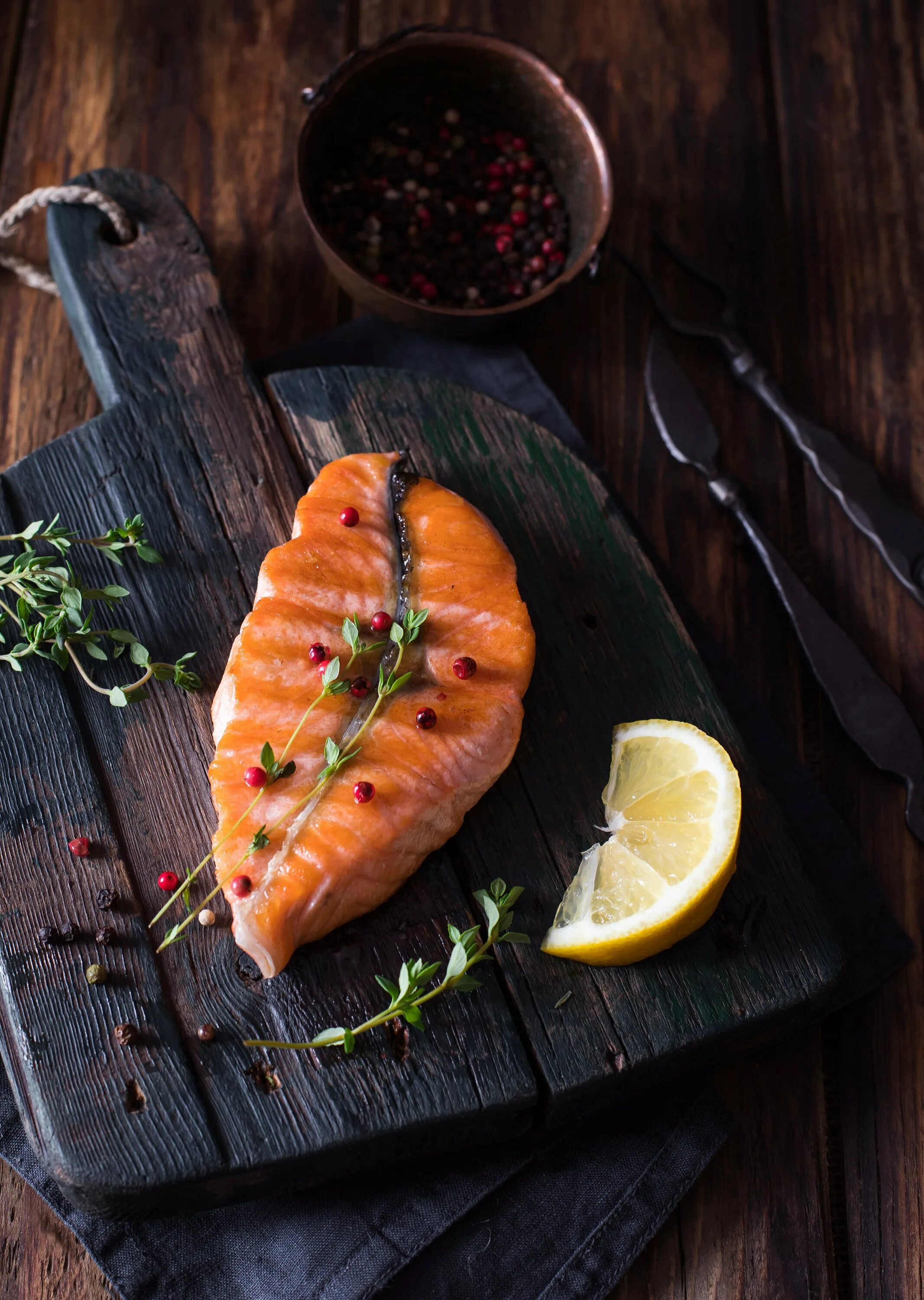 Стейк семги. Стейк чавычи. Чавыча филе. Чавыча рыба филе. Стейк чавычи.