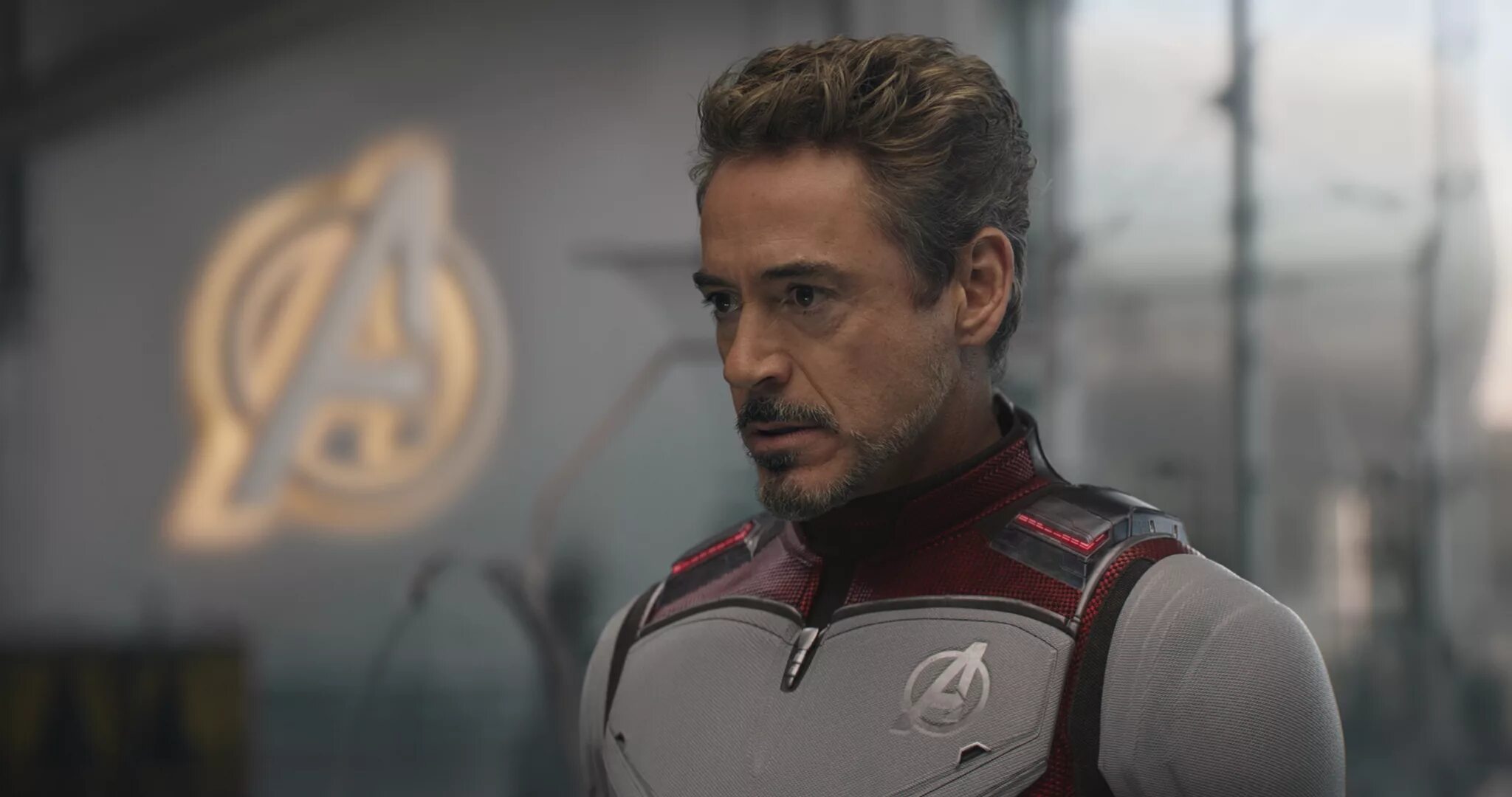 Tony is smarter than robert