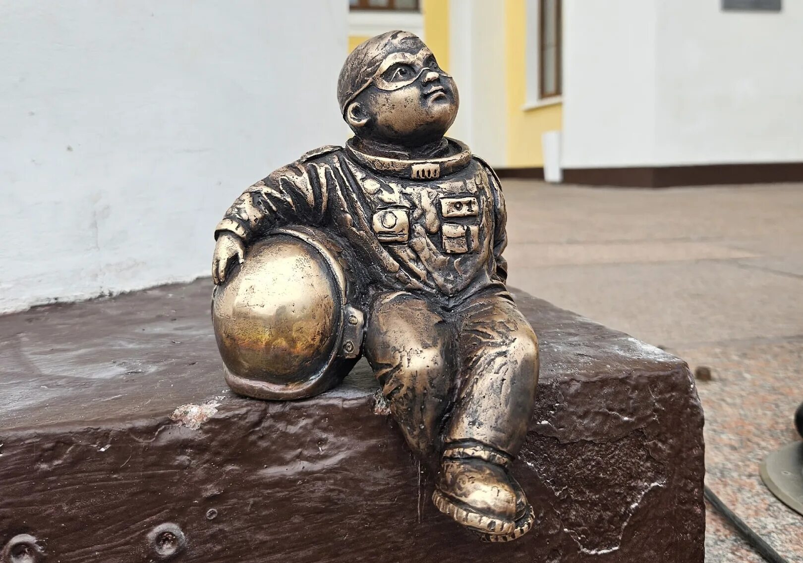 Космонавты в калуге. Музей циолковского в калуге космонавт. Музей космоса калуга. Космонавты в калуге. Калужская область музей космонавтики.