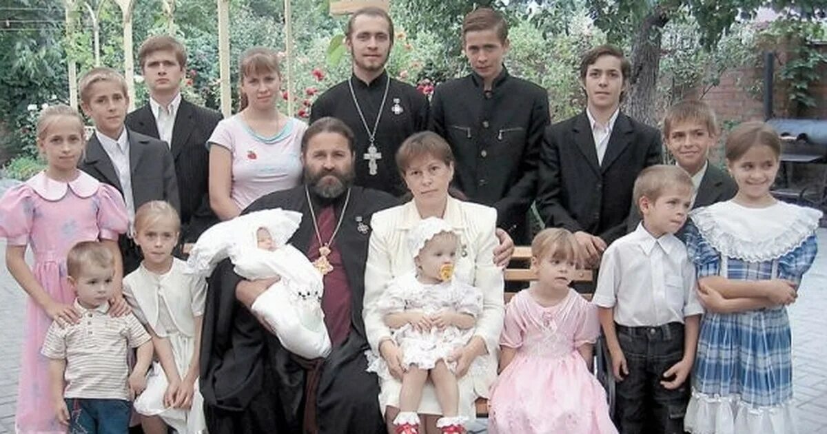 Семья 18 детей