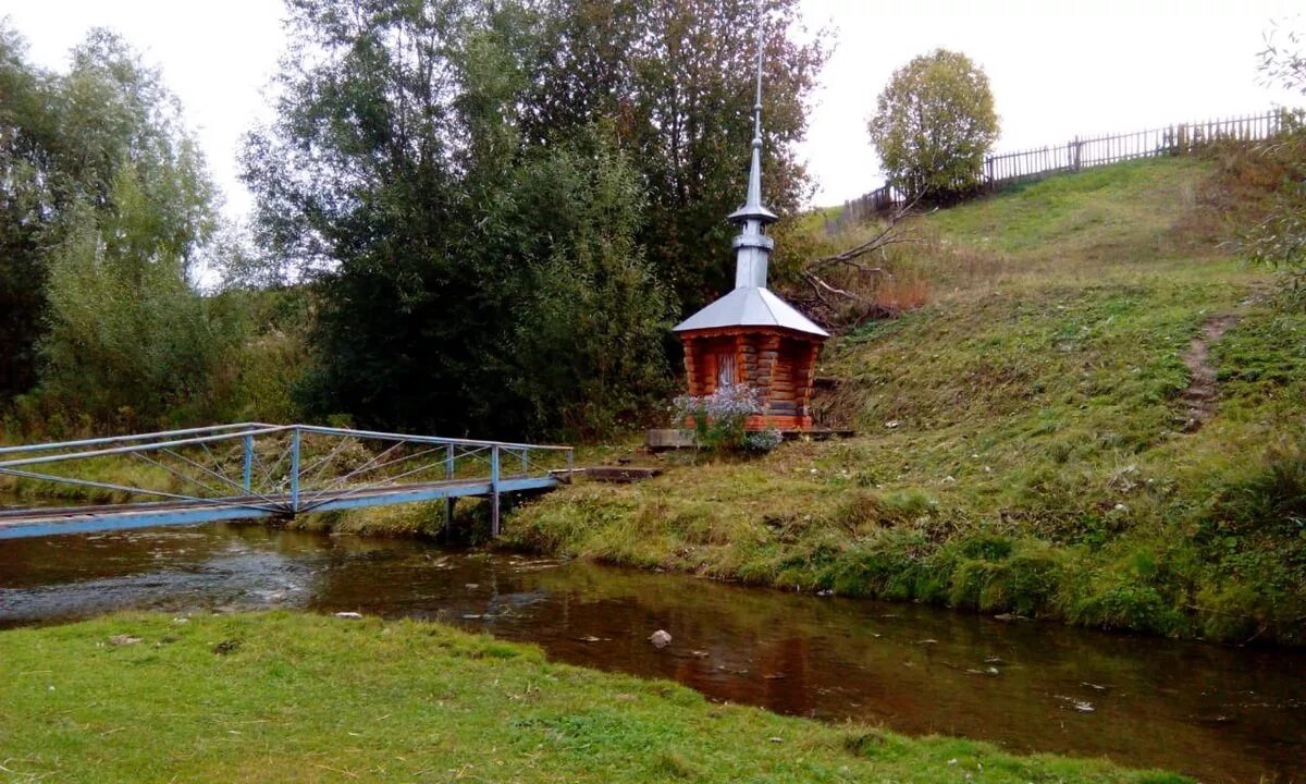 Чишма родник. Родник Татарстан. Актаныш Родник. Родник в татарской деревне. Родник поселок Исток.