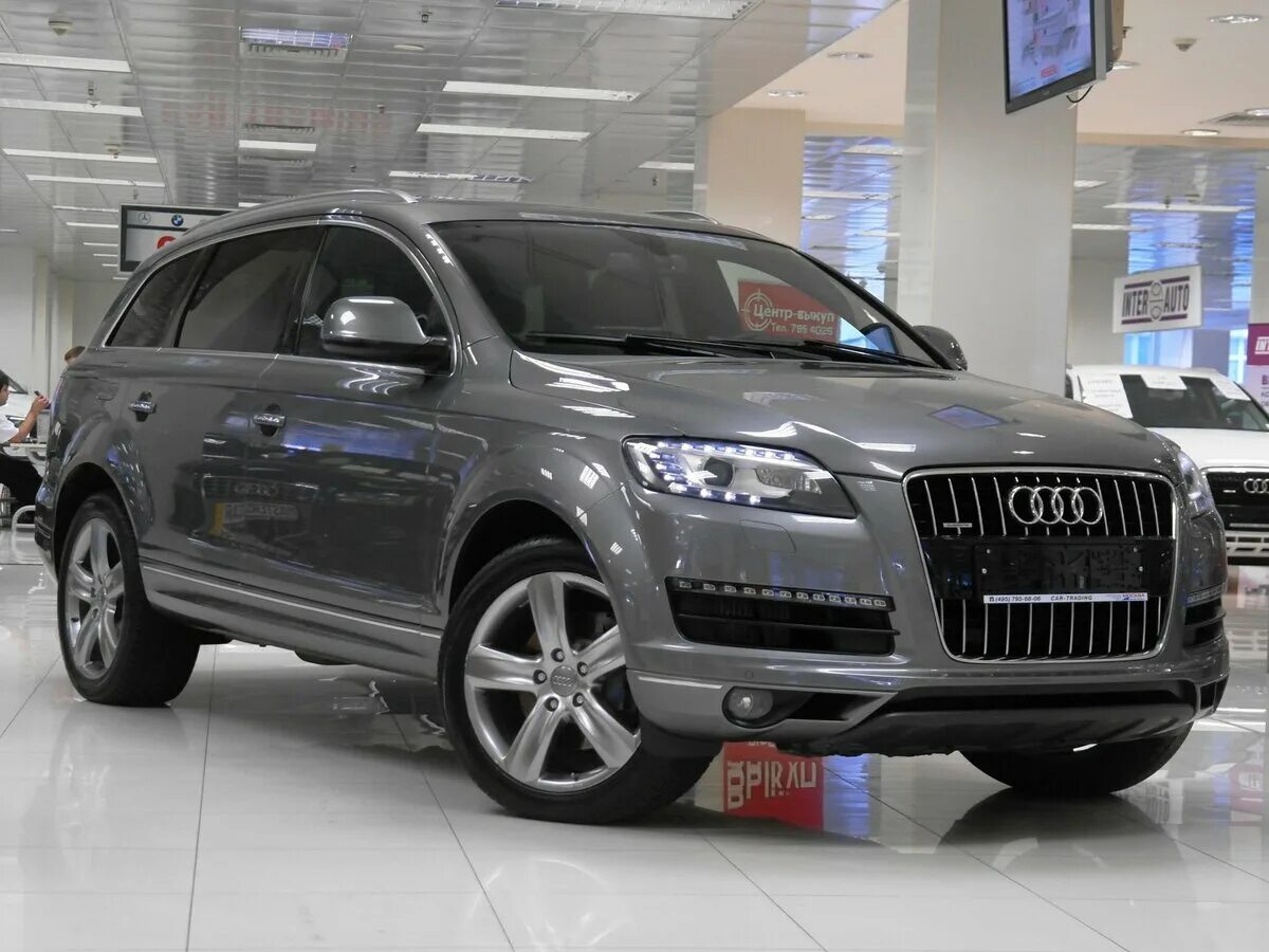 Купить ку 7 бу. Audi q7 2010. Ауди ку7 серая. Audi q7 4l Рестайлинг. Ауди паркетник q7.