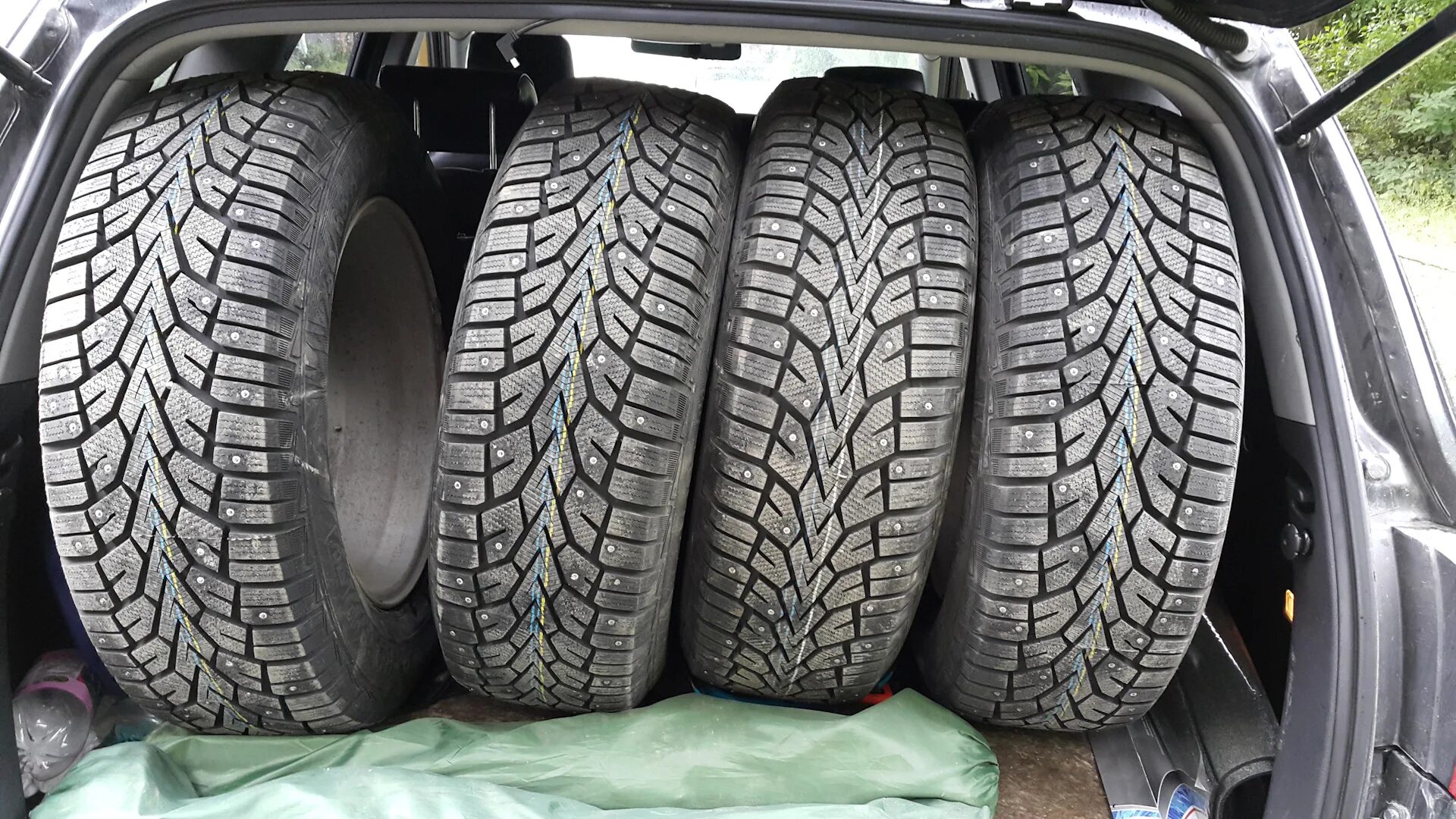 Шины Gislaved Nord Frost 100. Gislaved Nord Frost 100 SUV. Gislaved 225/65 r17. Nord Frost 100 шины.