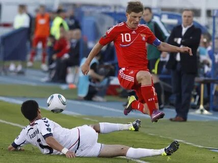 Между 2012 год