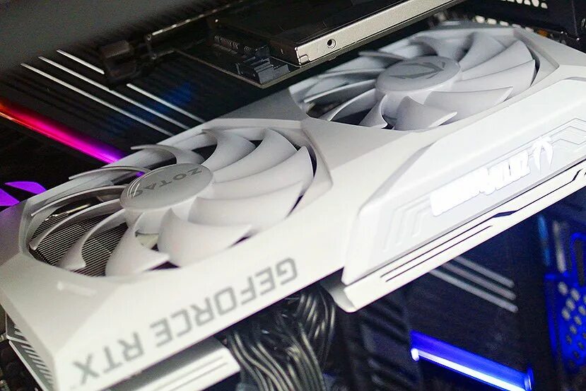 Zotac rtx 3060 gaming. RTX 3060 ti White. RTX 3060 ti белая. Zotac GEFORCE RTX 3060 amp White Edition. Белые видеокарты RTX 3060.