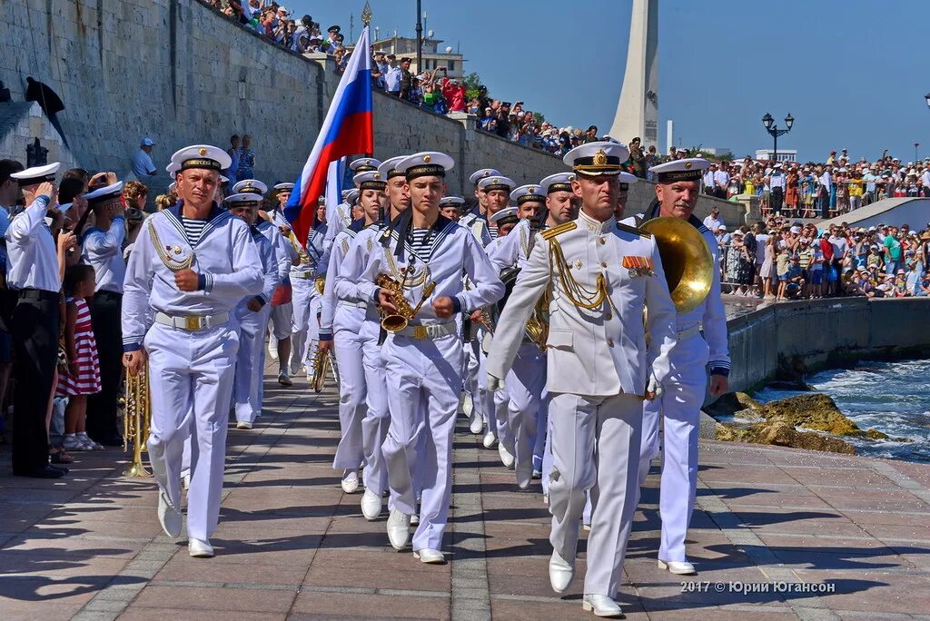 Севастополь город моряков. Парад военно морского флота в севастополе. вмф севастополь. день вмф морской флот севастополь. морская флотилия севастополь.