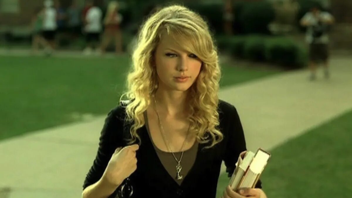 Story swift. Тейлор свифт любовь. love story taylor. тейлор свифт скринкапс. тейлор свифт 1989.