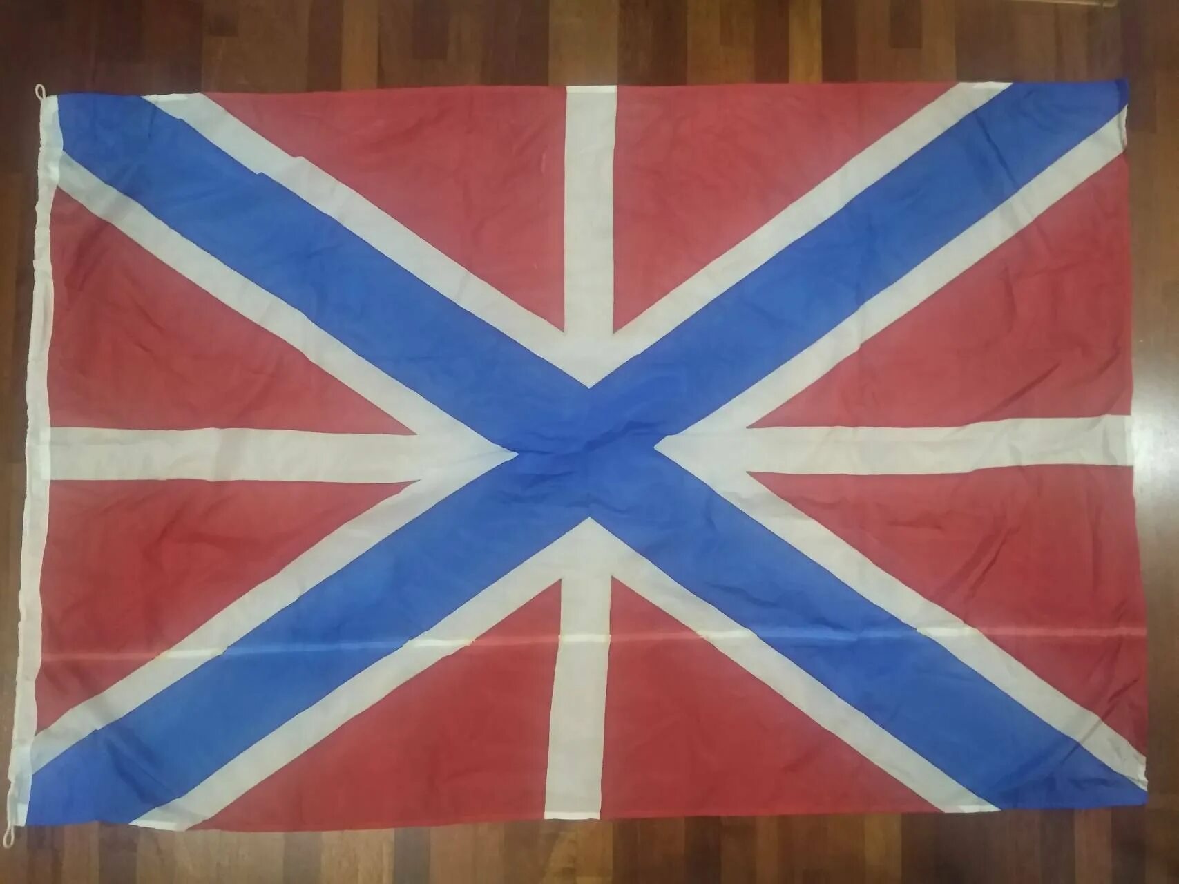 Петропавловская крепость гюйс. Флажки на кораблях. Андреевский флаг и гюйс. Флаг чф вмф. Гюйс поднять.