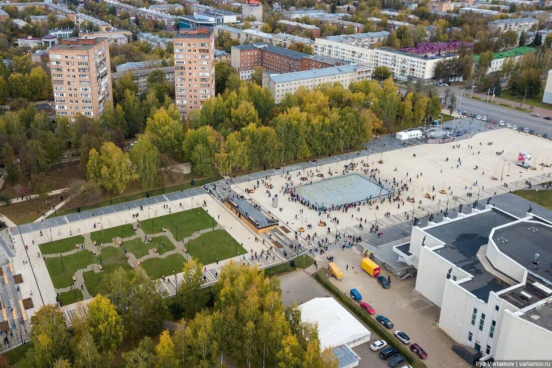 Ижевск центр города. Центральная площадь ижевск. центральная площадь ижевск 2021. удмуртия ижевск центральная площадь. центральный сквер ижевск.