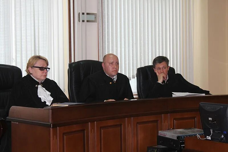 Белгородский областной суд гражданский просп 49 фото В Белгороде депутатов судят за книгу с признаками экстремизма: Новости