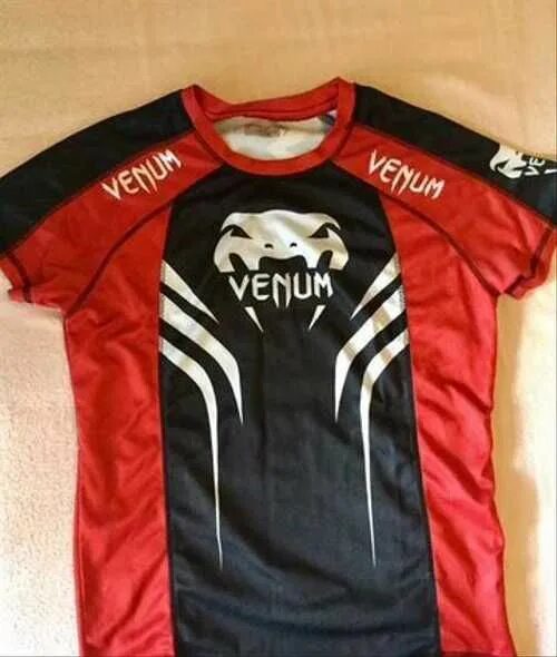 Майка для единоборств Venum без рукавов. Майка Venum Tecmo Dark Grey XL. Футболка Venum с золотым. Майка Venum Tecmo Dark Grey m. Купить майку авито