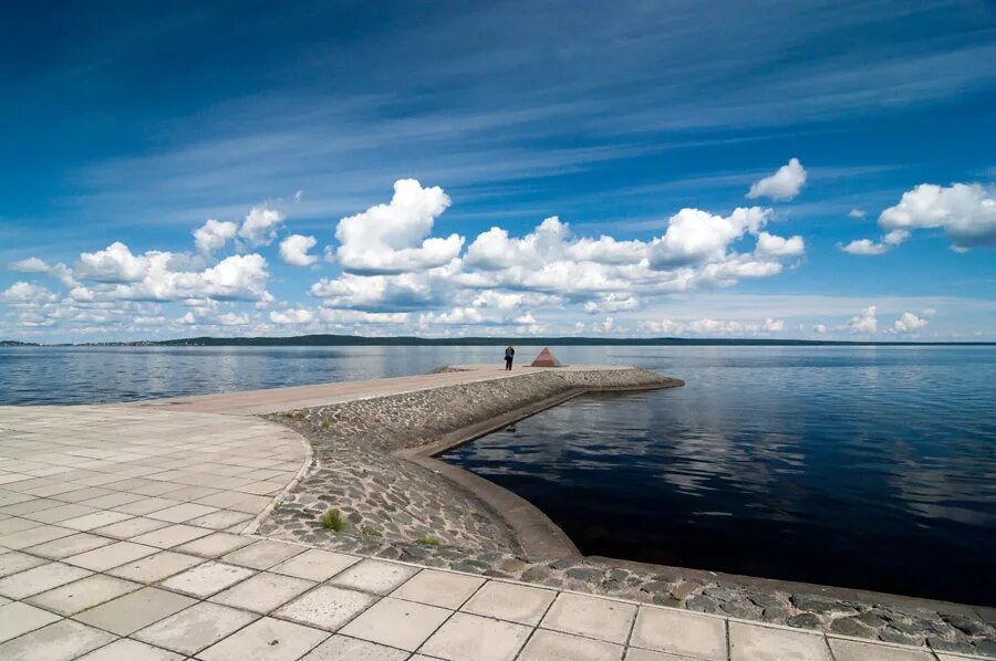 Уровень моря петрозаводск. Карелия петрозаводск набережная. Карелия петрозаводск набережная озера онежского. Уровень моря петрозаводск. Уровень моря петрозаводск.