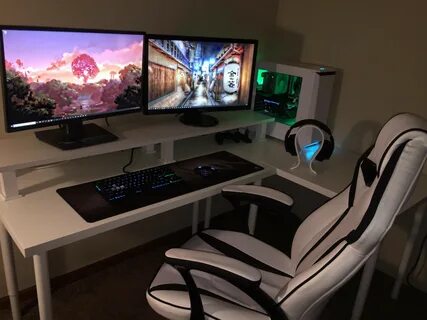 Gaming desk