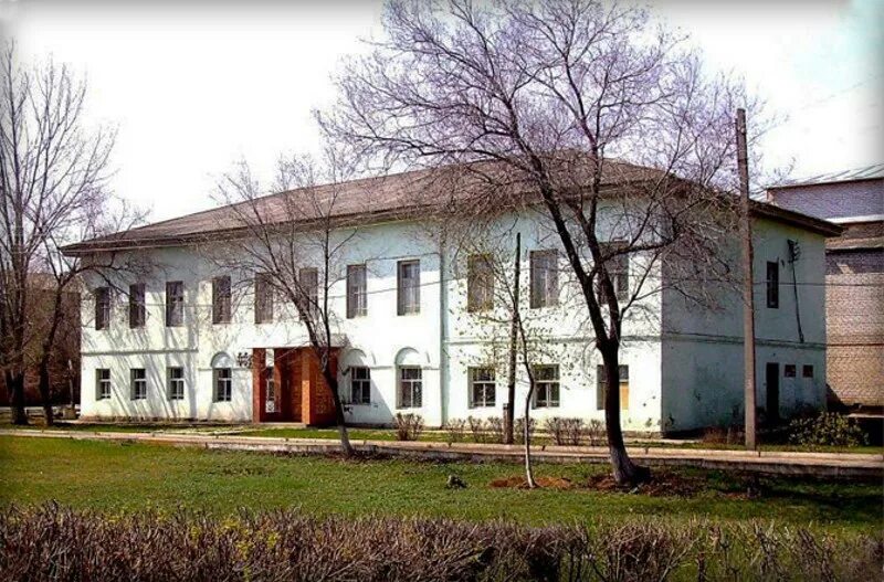 Р село черный. Историко-краеведческий музей с черный яр. музей черный яр астраханская область. краеведческий музей черный яр. яр села чёрный яр астраханская.