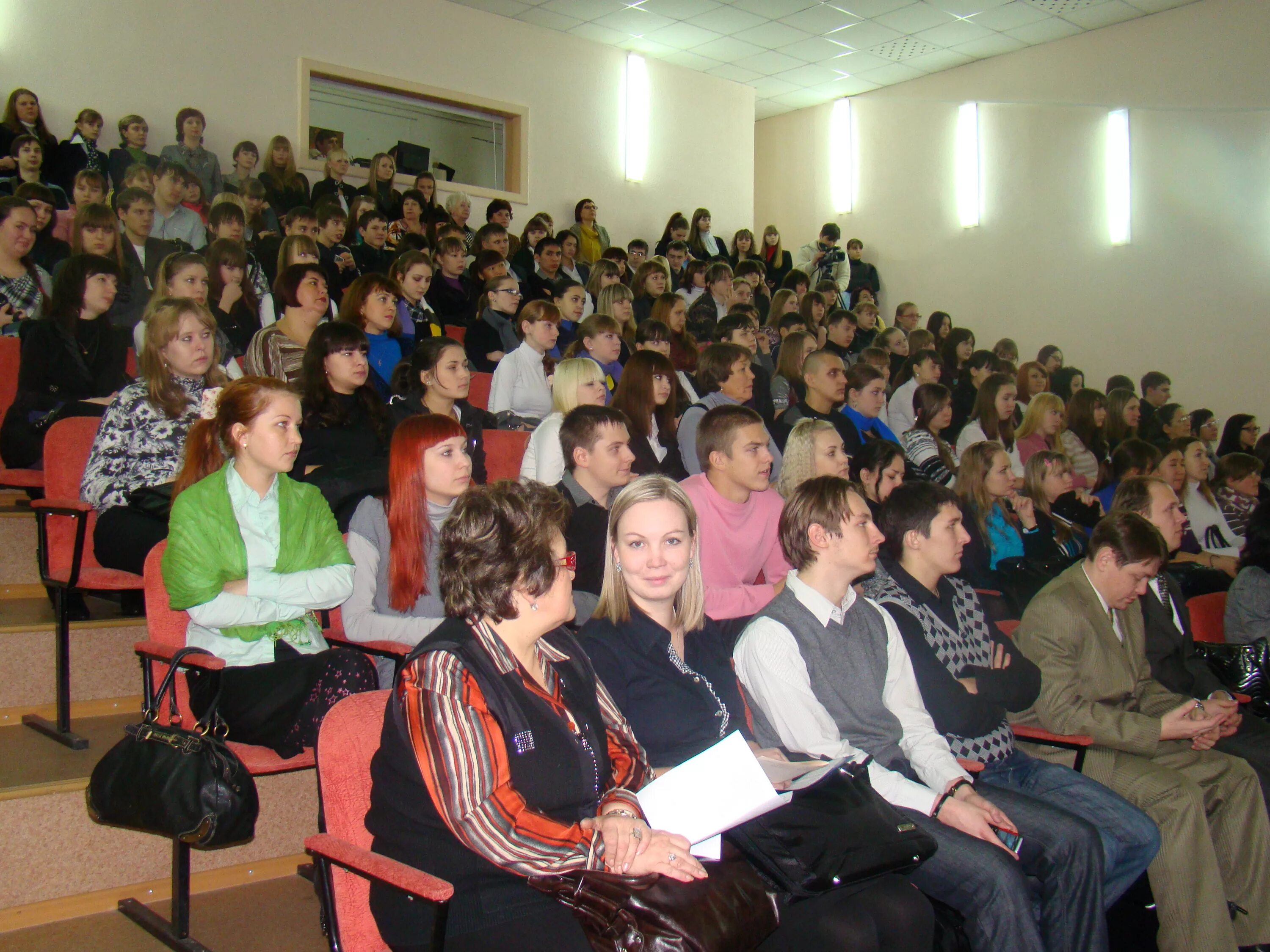 Двенадцатая школа Усолье-Сибирское. 12 Школа Усолье Сибирское. 16 Школа Усолье Сибирское. Школа 12 56