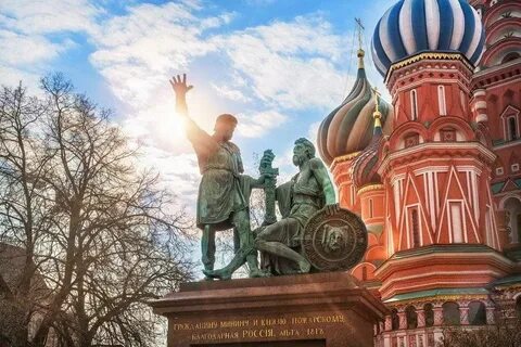 Кому и где воздвигнут памятник минину