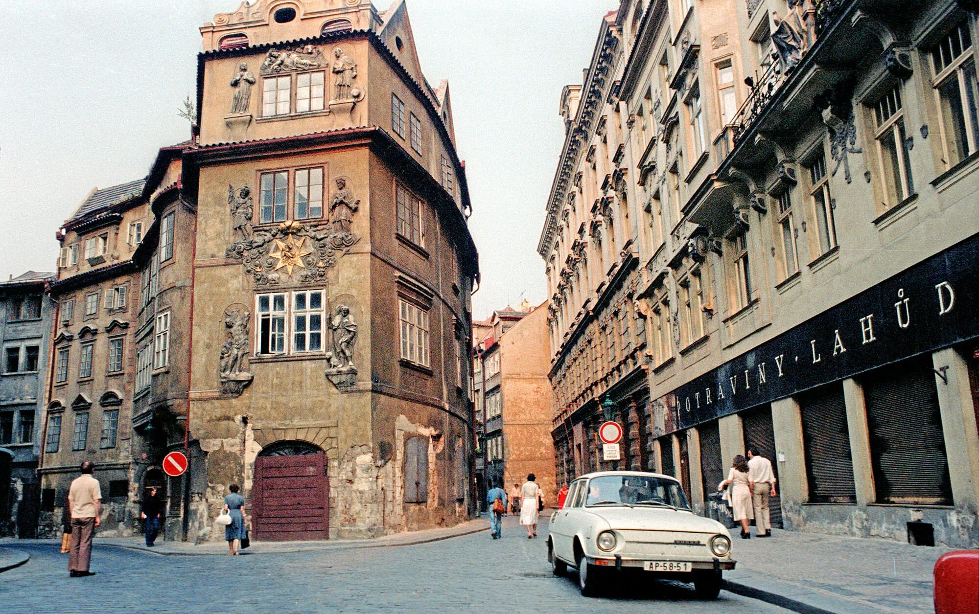 Чехословакия 1980 Прага. ЧССР Прага 80-х. Прага 1970. Прага 1980 улицы.