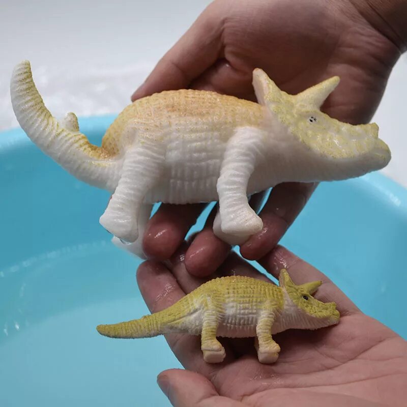 Игрушки которые растут в воде. Игрушка динозавр растет в воде. игрушка растущий динозавр. растущие динозавры в воде. динозаврики растущие в воде.
