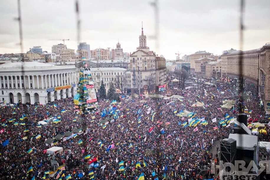 Майдан независимости Киев. Майдан Незалежности Киев 2014. Майдан Киев 2012. Майдан площадь. Майдан допрыгались