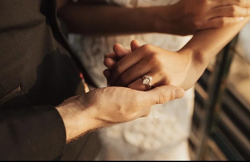 Poor girl ate wedding ring на русском. Семья единственное богатство фото.