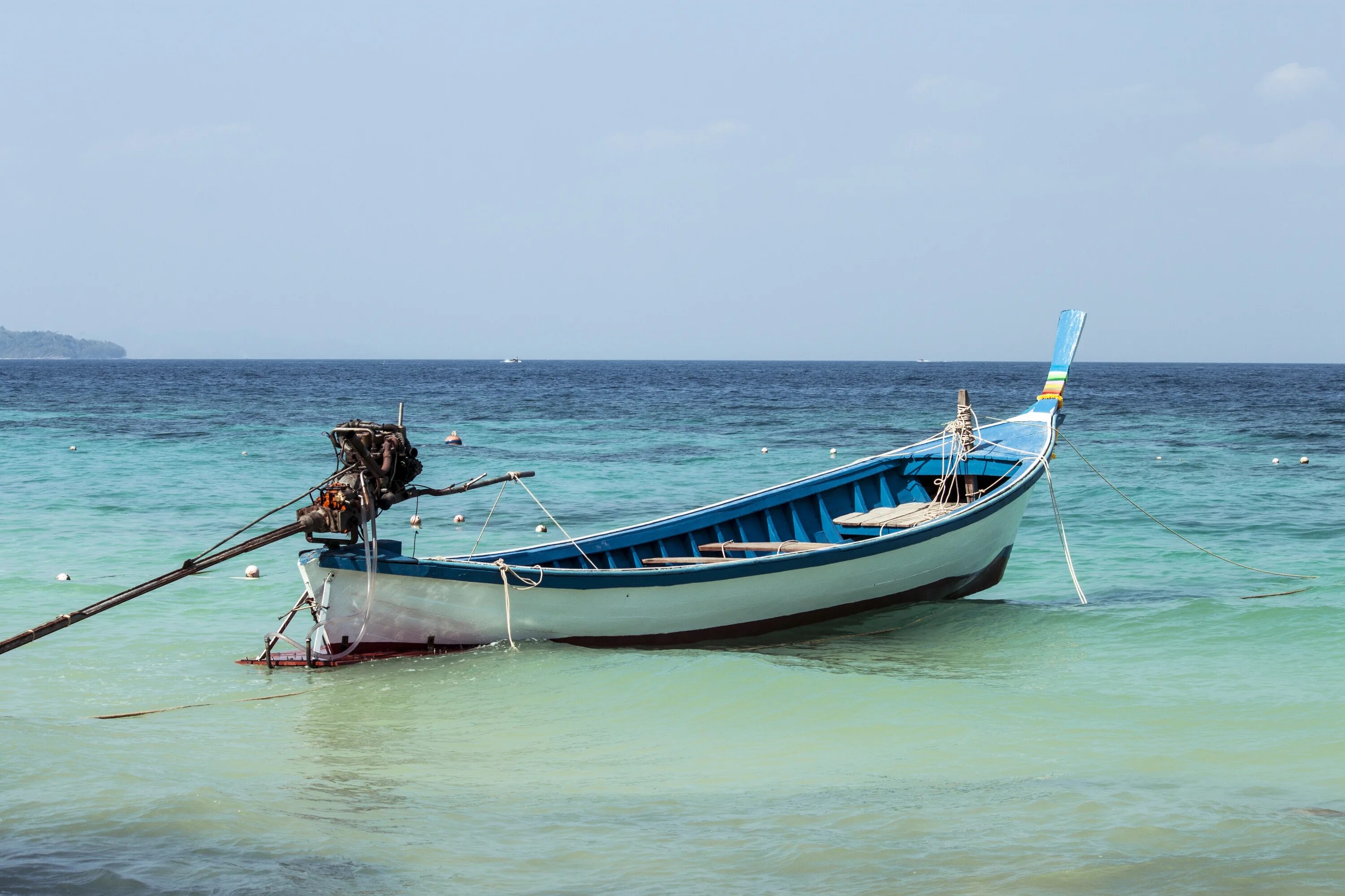 Лодка sea. Лодка в море. Океанская лодка. Морская Рыбацкая лодка. Рыбацкая лодка на пляже.