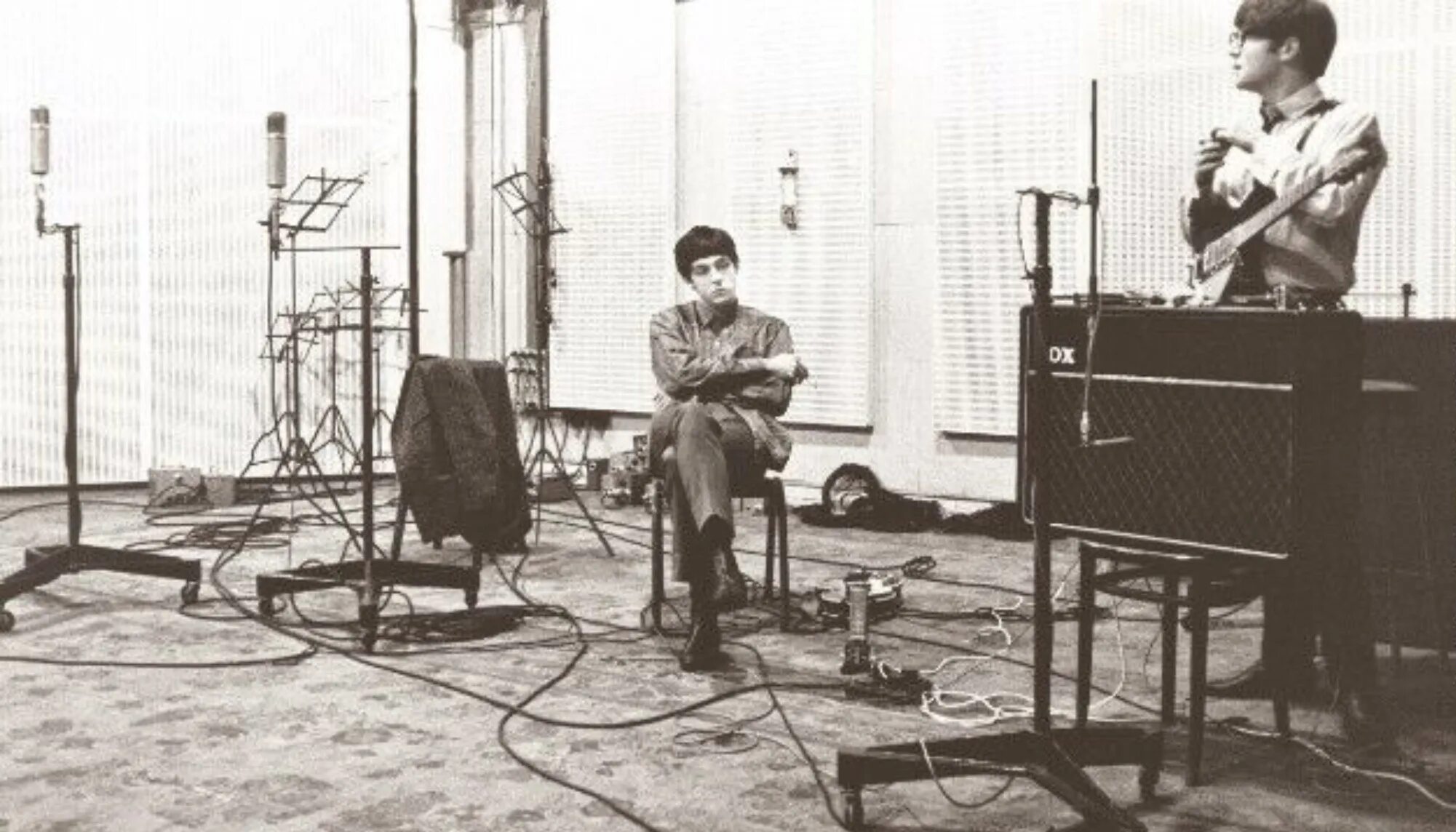 Are you recording are you recording. Битлз на студии эбби роуд. john lennon in studio 1963. emi recording studios abbey road 1963. beatles in studio.