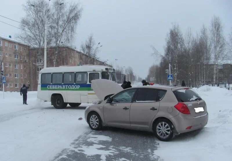 Авто в урае. Северавтодор Урай. Северавтодор Нягань. Автобус Урай. Перекресток Урай.