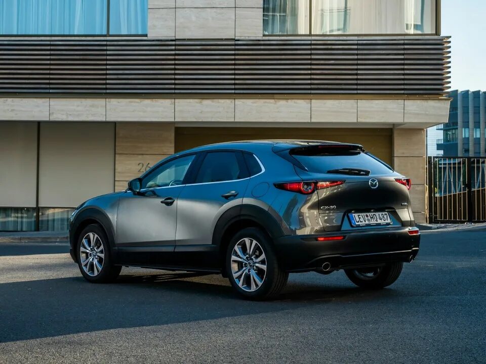 Мазда новая модель 2021. Новая мазда сх30. Mazda cx-30. Mazda cx30 2020. Новый mazda cx-30.