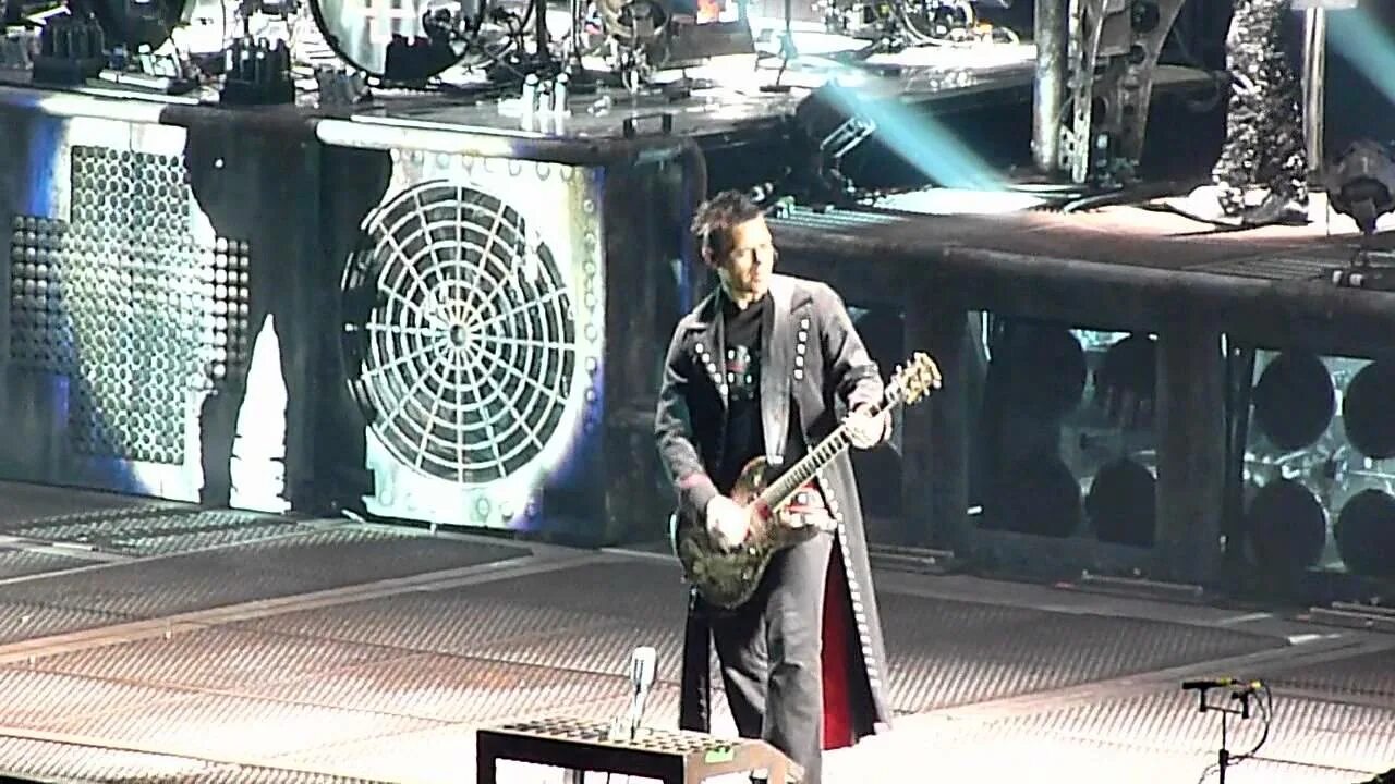 Rammstein wollt ihr das bett. 27 августа 1994 года wollt ihr das bett in flammen sehen. wollt.