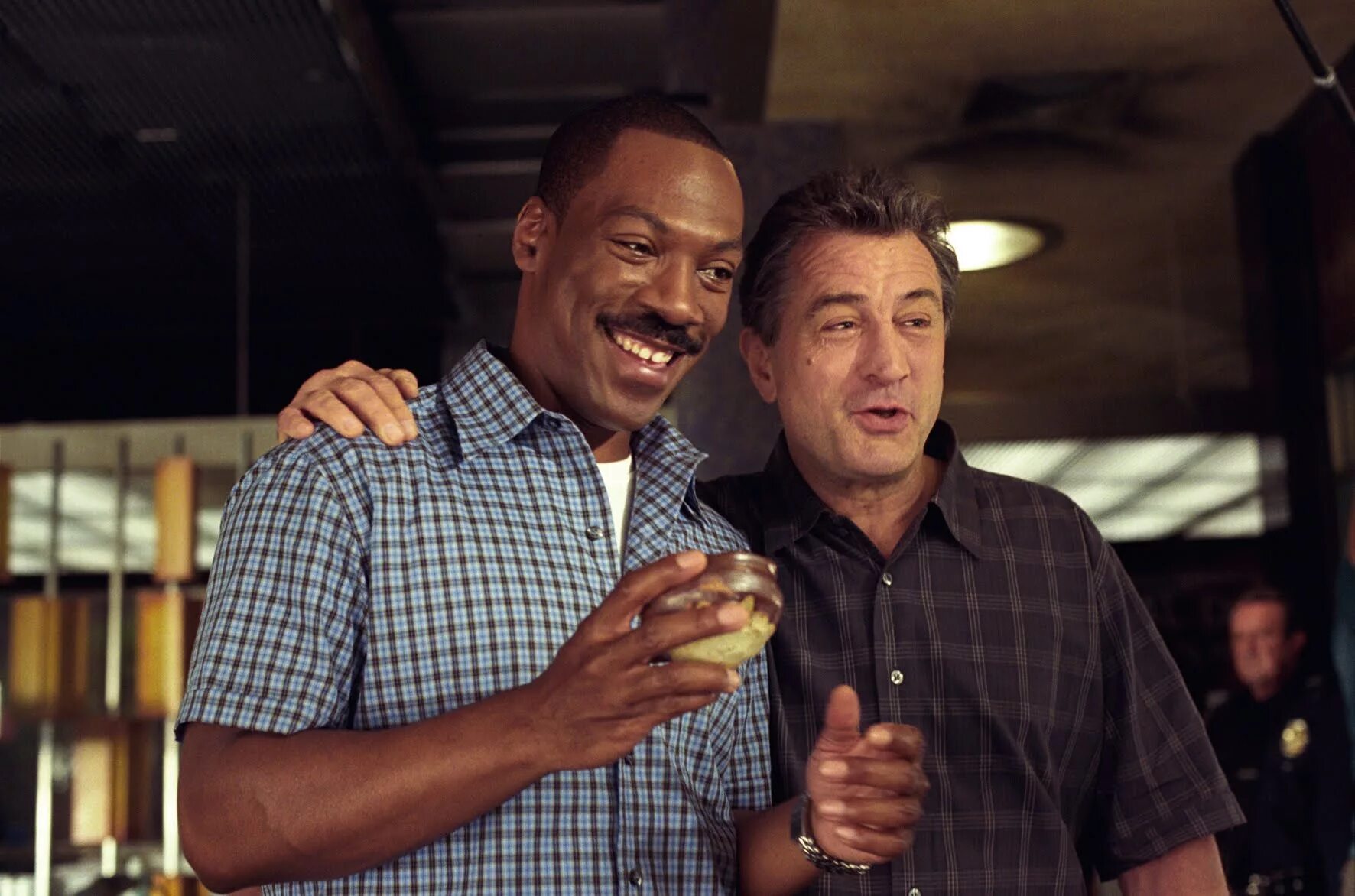 Шоу начинается эдди мерфи. Комеи. Шоу начинается (2002). Клевый парень / bowfinger (1999). Очень веселые комедии.