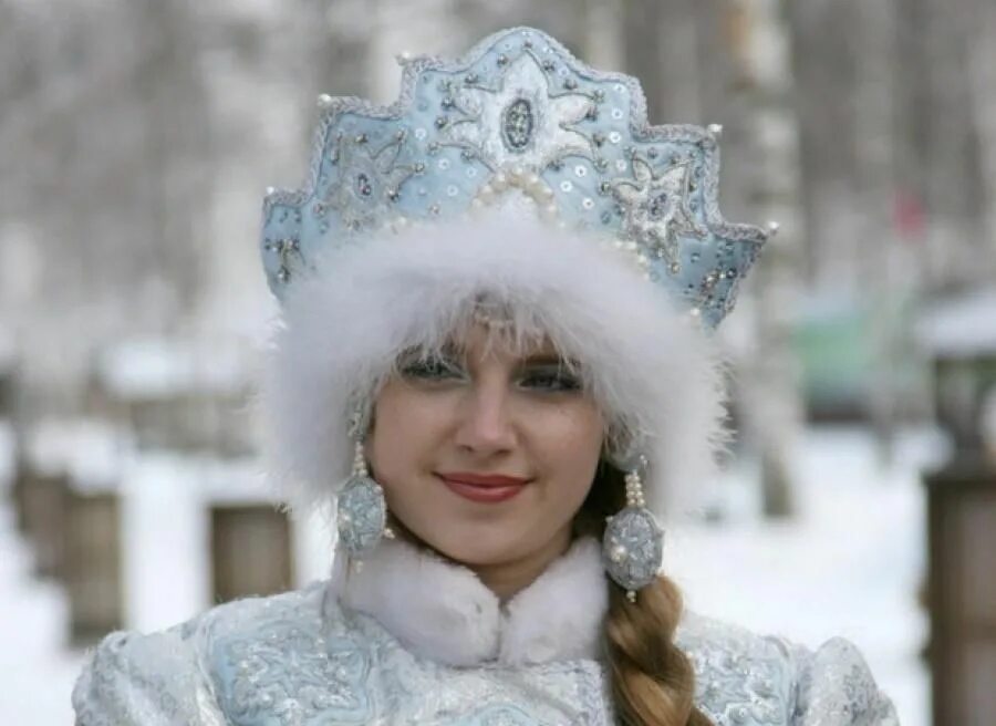 Скачать обои праздник, новый год, снегурочка, раздел новый год в разрешении 5406