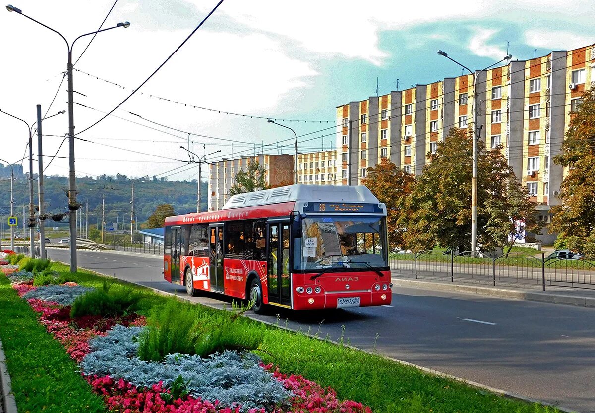 Калуга красные автобусы. ЛИАЗ 5292 Калуга. Калуга автобусы ЛИАЗ 5292. ЛИАЗ 5292 Калужский тролл. Новый транспорт Калуги ЛИАЗ.