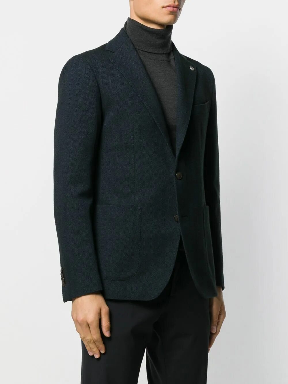 Черный костюм с водолазкой мужской. Дэвид бекхэм в костюме. Джереми реннер в костюме. Черный костюм с водолазкой. Костюм с водолазкой мужской.