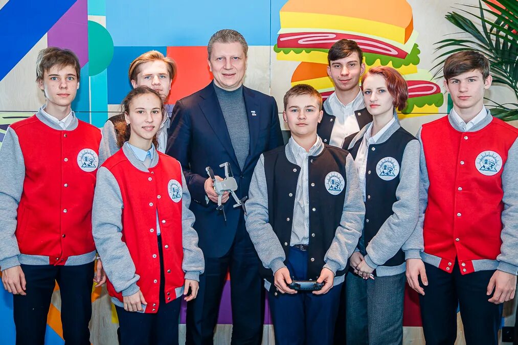 Лицей 10 телефон. Школа 10 лицей пермь. Лицей 10 телефон. 10 лицей эмблема. Лицей 10 телефон.