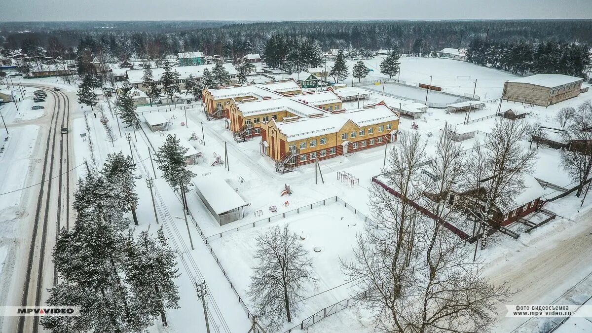 Погода в хвойной новгородской на 10. Хвойная Новгородская область. Деревня Хвойная Новгородская область. Поселок хвойный Новгород. Посёлок Хвойная Новгородская область сверху.