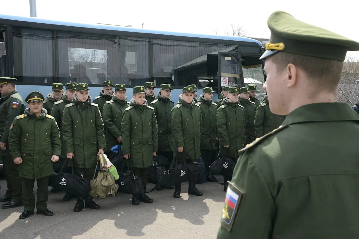 Военная форма комиссариата. ВЧ 14272 Знаменка. Военные сборы запасников в 2022 году в России. Военный призыв. Военная форма призывная.